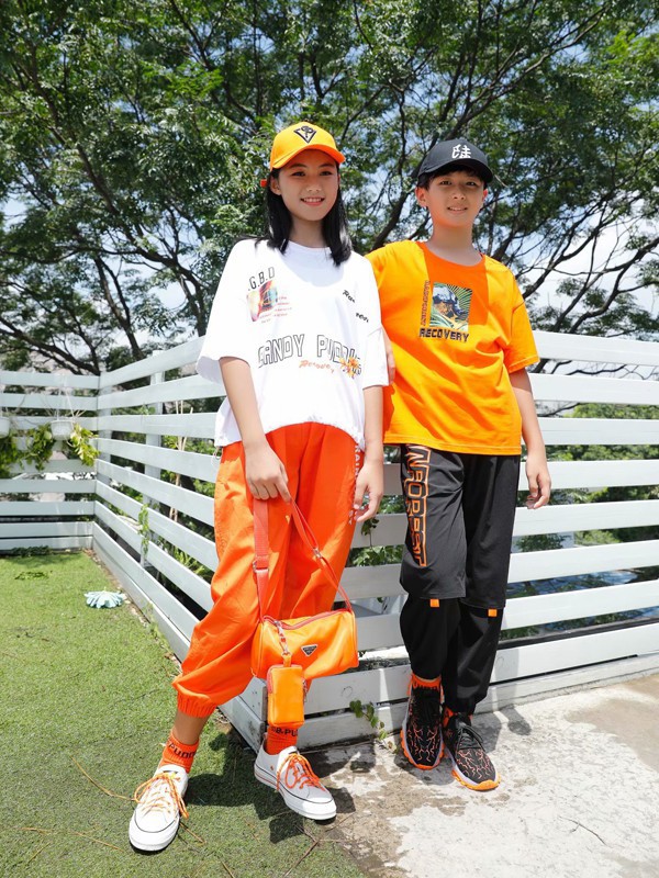 橙色裤子搭配什么上衣好看?橙色外套里面要怎么搭配