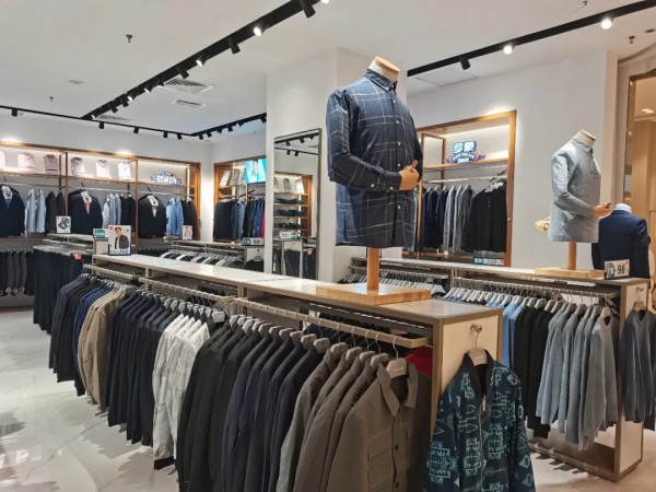 恭喜罗蒙四川内江吾悦广场店盛大开业