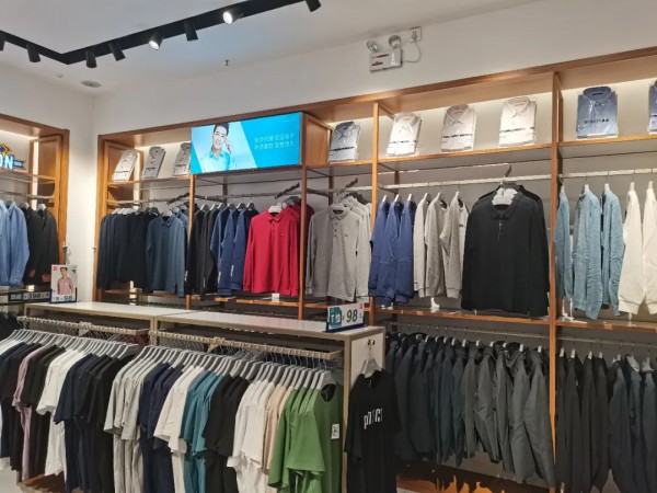 恭喜罗蒙四川内江吾悦广场店盛大开业