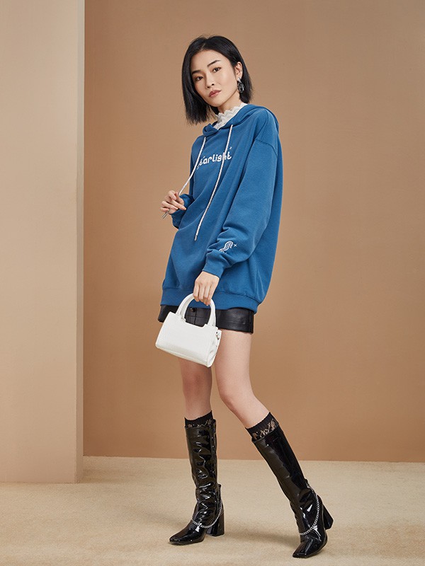 打造邻家妹妹的少女风 这几款单品要利用起来