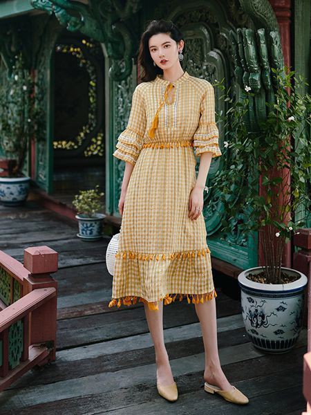 洋气少女风如何搭配 这些连衣裙赶快安排起来