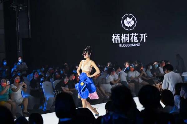 2022梧桐本色春夏新品发布会“梧桐崛起须壮志·凤凰涅槃显本色”圆满成功