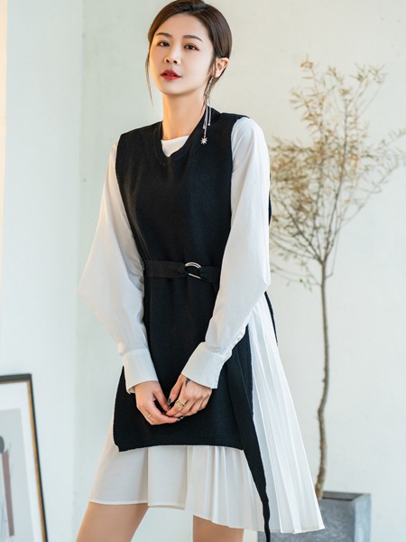 想要秋冬的穿搭高端又大气 这几款服装搭配一定不能错过