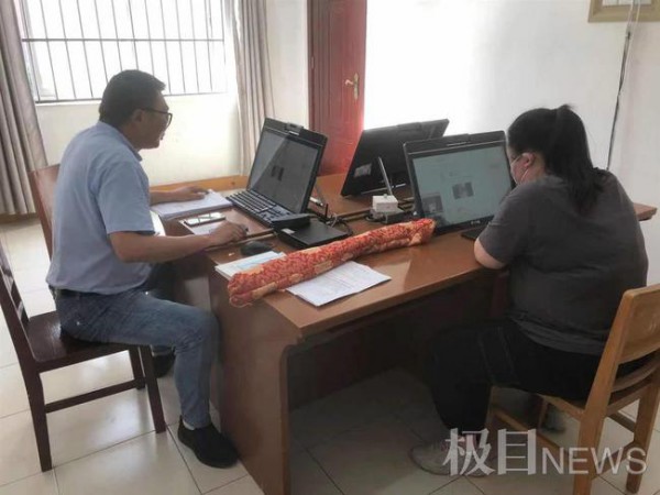 倒卖服装赚差价?一男子因倒卖服装被告上法庭!