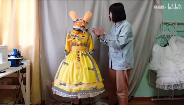 “三坑女孩”撑起千亿级三坑市场