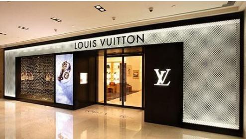 年轻人的第一只LV 究竟造富了谁?