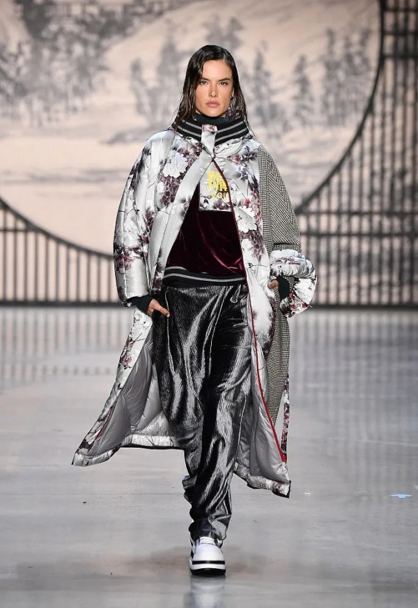 波司登这四十多年是如何增长活力?