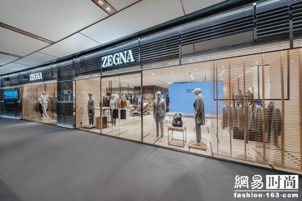 杰尼亚携手品牌代言人李现于上海太古汇庆祝进入中国市场30周年