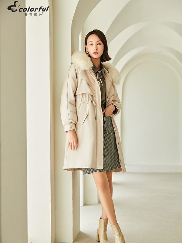 2022年加盟什么女装品牌赚钱  曼秀缤纷女装喜签驻马店方老板