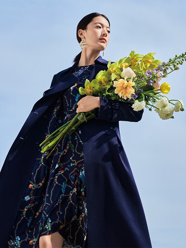 成熟女性冬季怎么穿 过年穿什么连衣裙让气质更出众