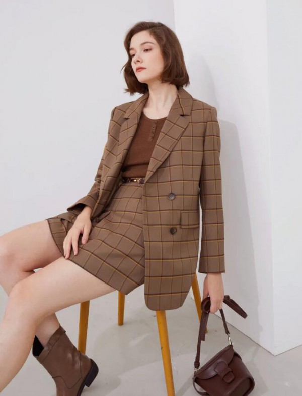 LEEIROSEY 丽芮 | 西装:穿出职场时尚经典