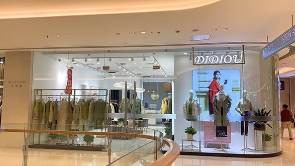 服装橱窗陈列技巧 怎样才能吸引顾客进店