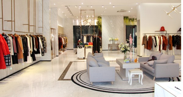 服装店展示架如何摆放 衣服陈列技巧有哪些