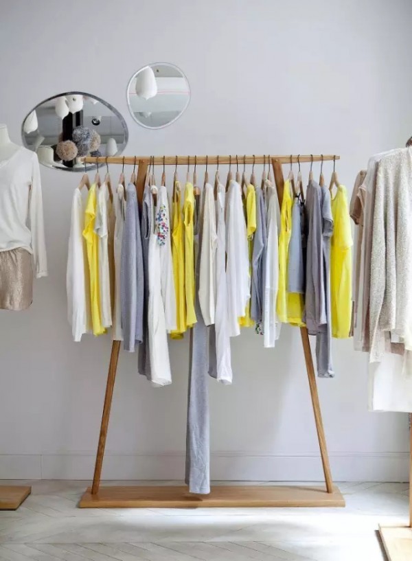 品牌女装陈列技巧有哪些 的产品放在客户容易看到的地方