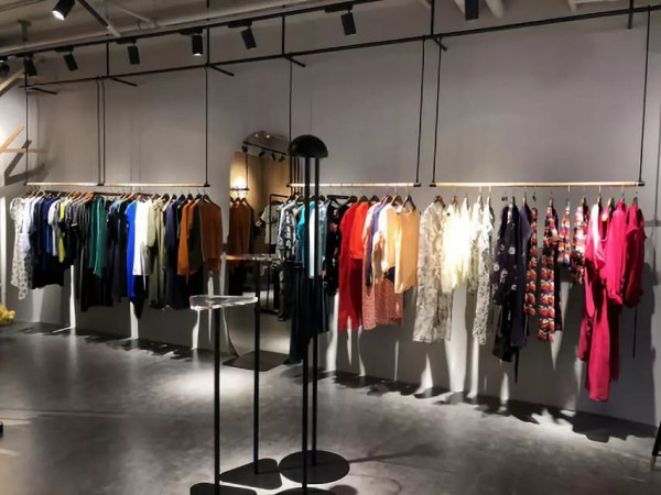 如何了解个人开服装店流程 成功开店后的流程