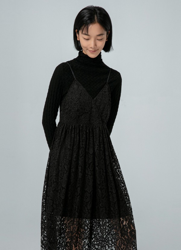 秋冬季节的衣服怎么选?播女装连衣裙质量很不错