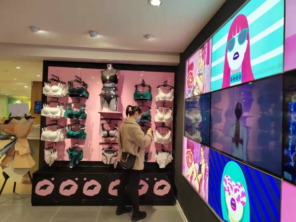 热烈庆祝布迪设计成都展厅性感开业