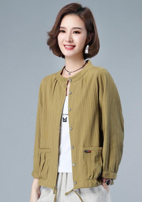 女生穿夹克衫好看吗 夹克衫怎么选