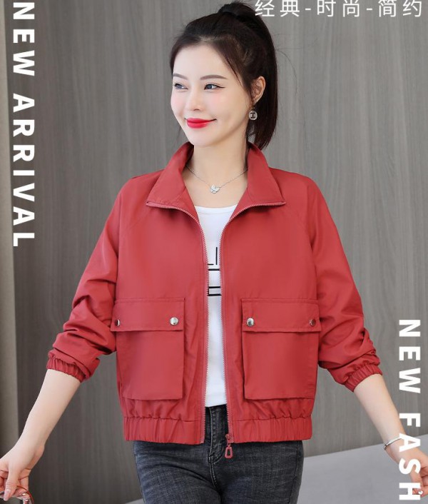 女生穿夹克衫好看吗 夹克衫怎么选