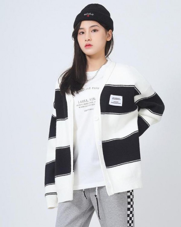 冬季好看的毛衣有哪些 黑白色毛衣好看吗