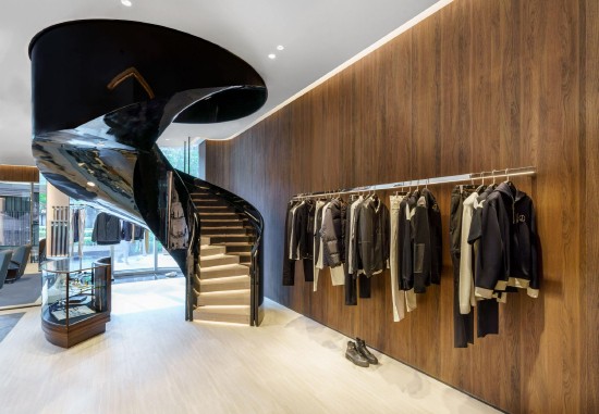 英伦男装品牌dunhill入驻中国上海中信泰富广场