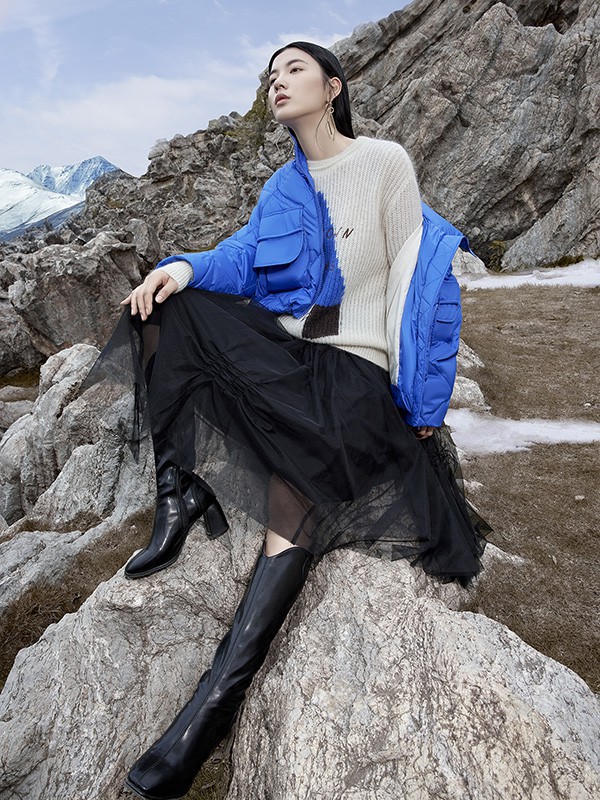 为什么你选的羽绒服款式很老气？迪笛欧女装轻松演绎时尚新高度！