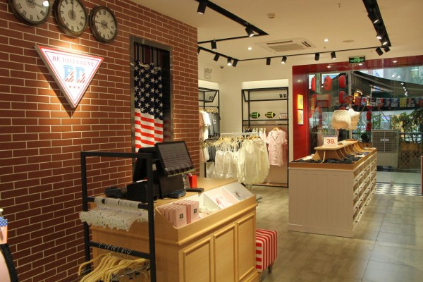 加盟内衣店复杂吗?一起来看下BD内衣品牌加盟怎样?