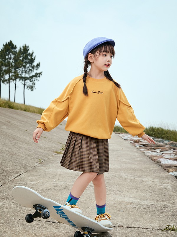 秋冬季节要想穿搭更加出彩,一件小单品就够了!