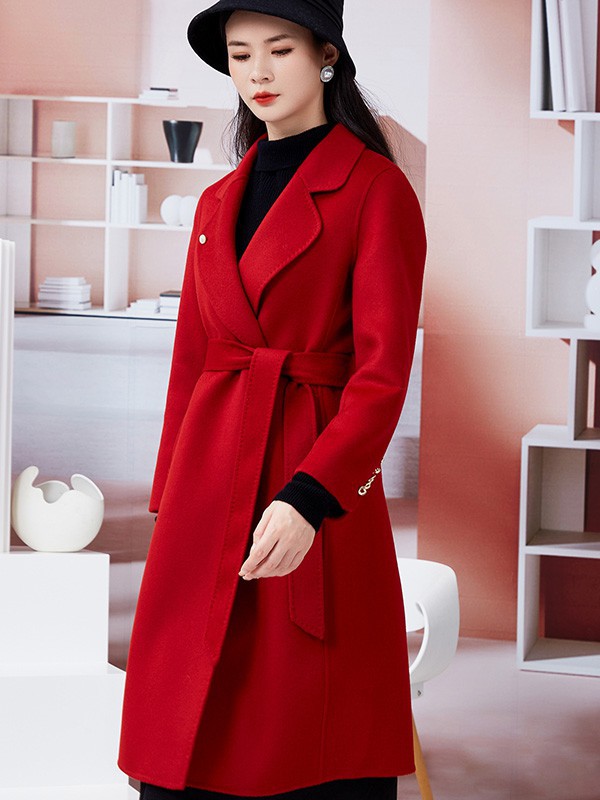 2022年大衣配裙子,才是入冬最时髦的搭配