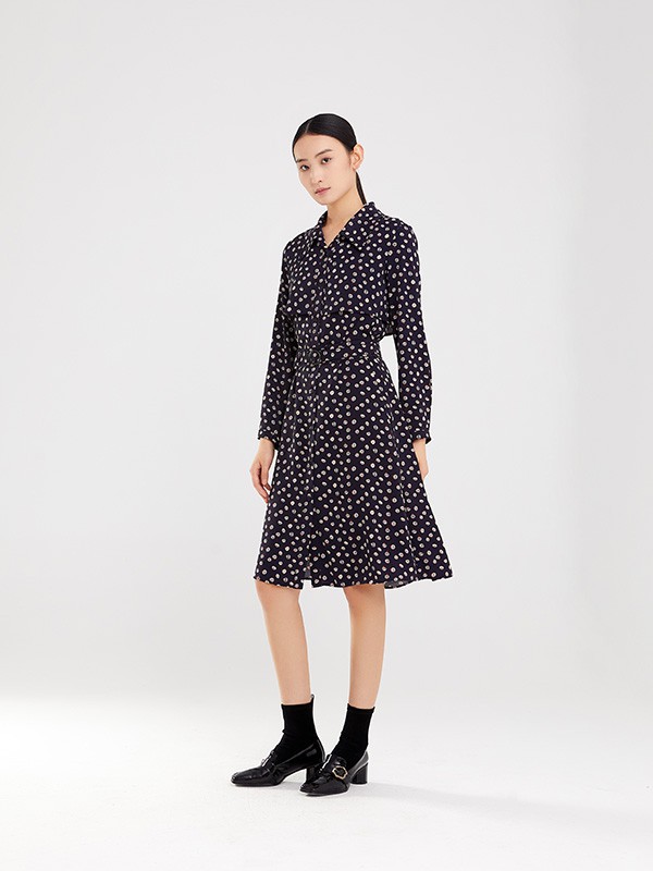 卡蔓日常通勤试试这些连衣裙 优雅百搭又有气质!