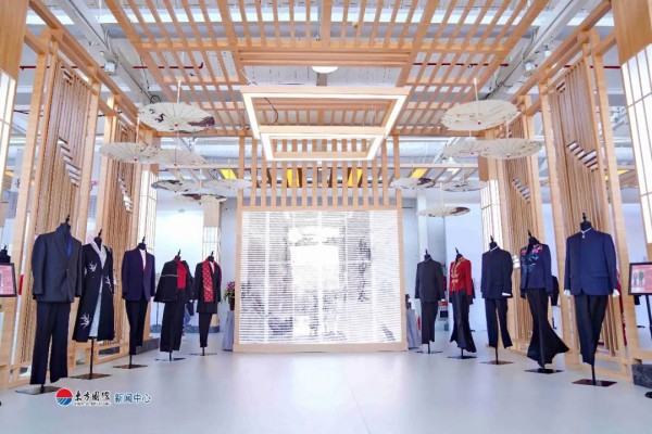 新中装系列标准暨《上海时装周发展报告》发布会举行