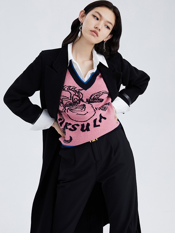 时尚穿搭|秋冬大衣怎么穿才不失高级感呢?曼娅奴时尚女装怎么样?