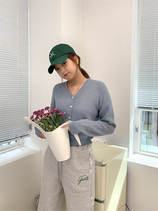 18度气温去杭州穿针织+半身裙可以吗   CHUU潮搭快时尚品牌哪里买到