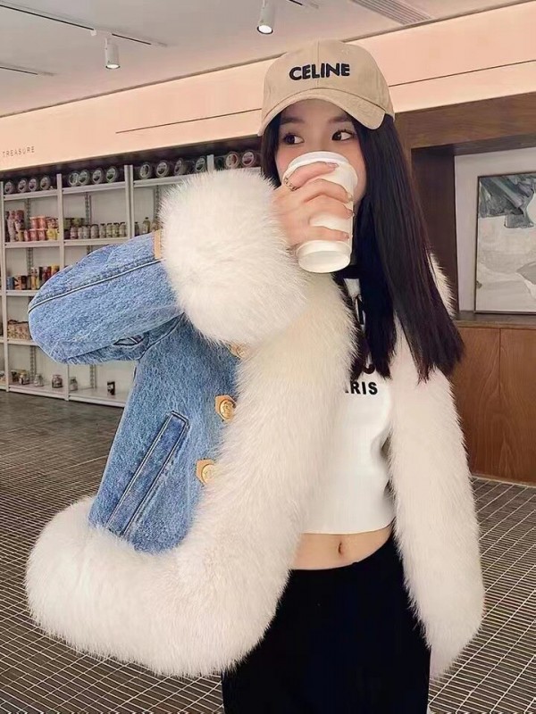 2022年实体服装店怎么做?简诣女装加盟好不好?