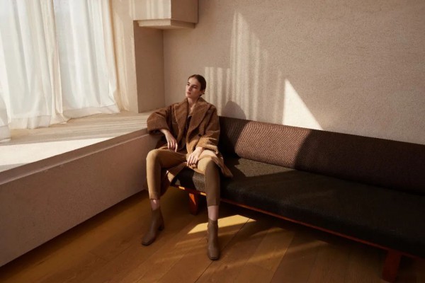 欧榭丽2022冬季系列,毛绒质感大衣温暖你!