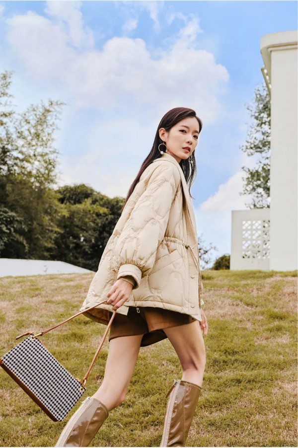 秋水伊人 | 超轻云朵羽绒服系列,冬天告别臃肿