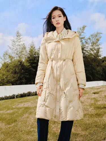 秋水伊人 | 超轻云朵羽绒服系列,冬天告别臃肿
