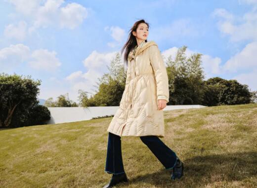 秋水伊人 | 超轻云朵羽绒服系列,冬天告别臃肿