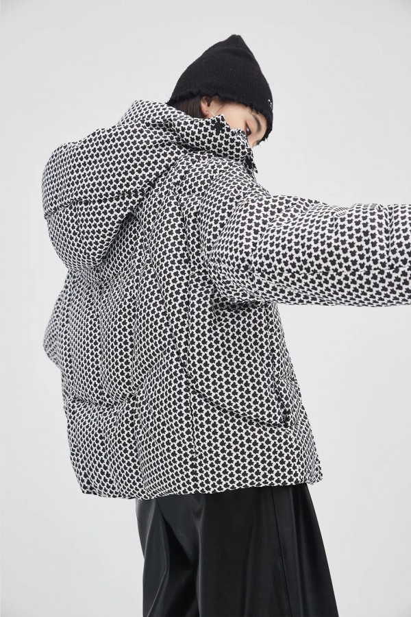 卡拉佛 | 摆脱emo,绿色搭配换发新气象