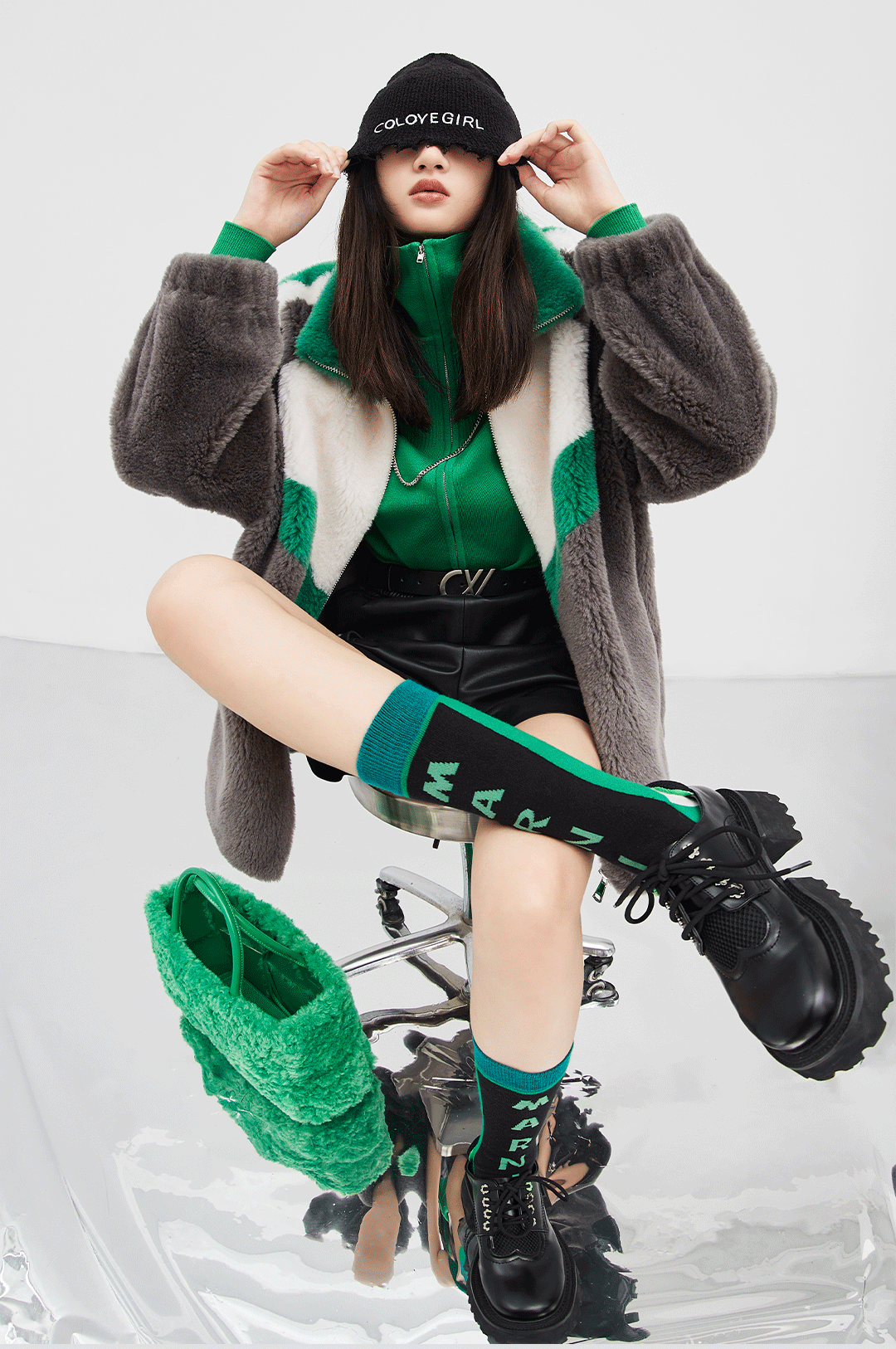 卡拉佛 | 摆脱emo,绿色搭配换发新气象