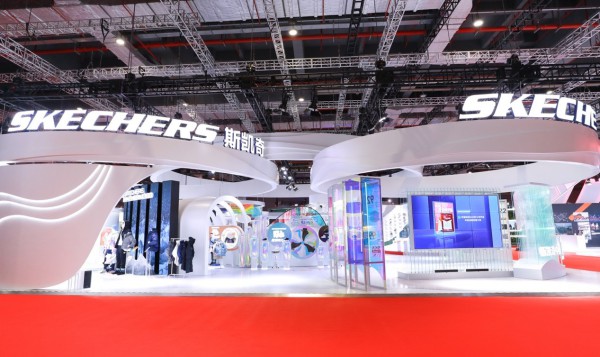 斯凯奇 - SKECHERS