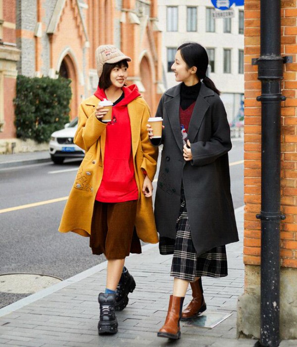 冬季好穿的大衣推荐  飞鸟和新酒2022冬季新款大衣上新啦