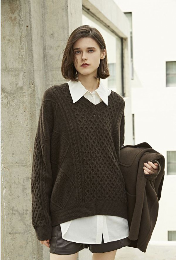 服装实体的流量新风口,实体店打通“私域直播”成交链道!简诣女装加盟优势多