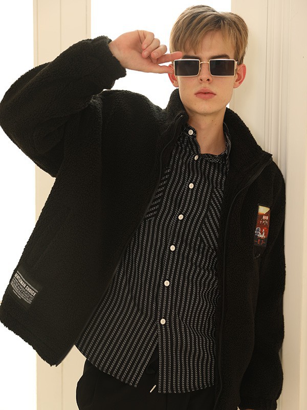 男装加盟服装品牌怎么选？直管模式让加盟更有保障！