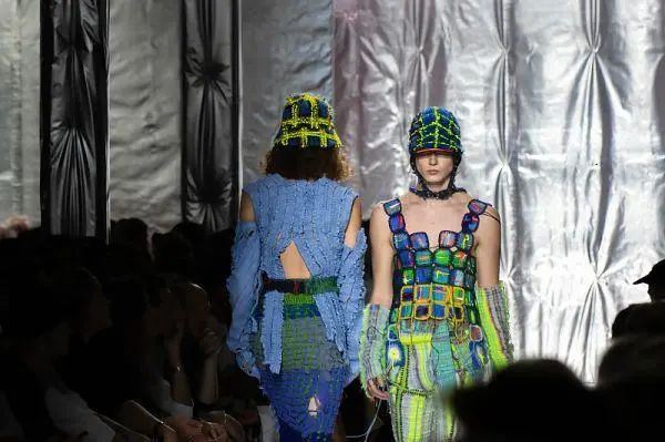 法媒:法国服装业遭遇15年来最严重危机