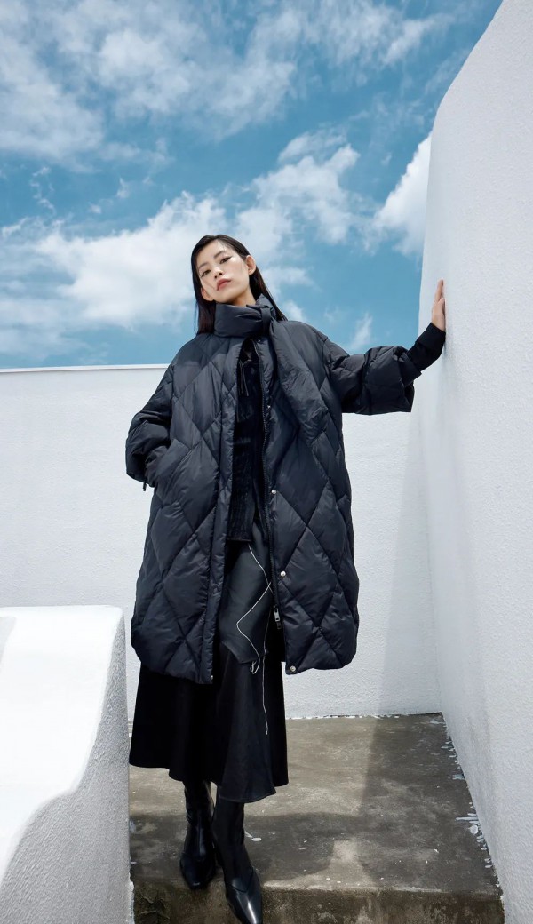 氏伽 | 菱形羽绒服,时髦不显臃肿