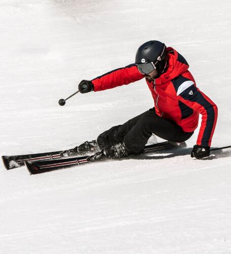 滑雪运动品牌卢西诺发布全新2022秋冬雪服系列