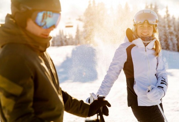 滑雪运动品牌卢西诺发布全新2022秋冬雪服系列