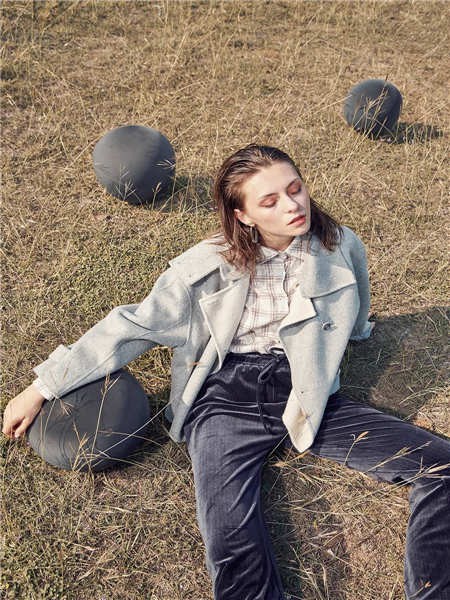 降温进行时,瑞尔显瘦又时髦的穿搭请收下!让你在这个冬日不再臃肿!