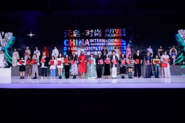 2022江西纺织服装周暨江西（赣州）纺织服装产业博览会盛大开幕